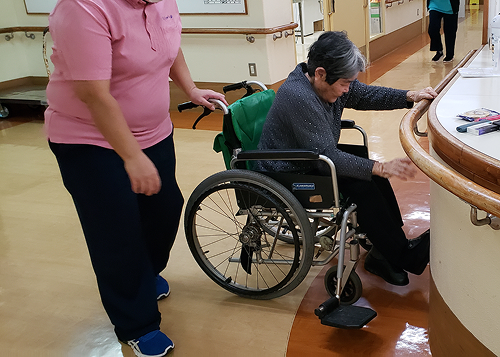 立位訓練の様子